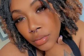 Olympia's favorite🍒 Lets cum t... - Image 3