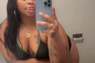 Thick sexy and ready to meet💘😍... - Image 3