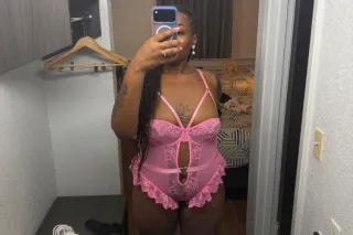 Sexy Sweet Curvy Ebony - Image 1