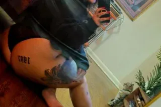 soaked latina curvy babe - Image 1