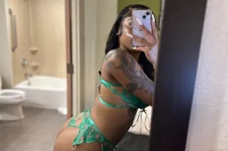 LYNN LUXX🎀 5⃣⭐ UPSCALE EXPERIE... - Image 2