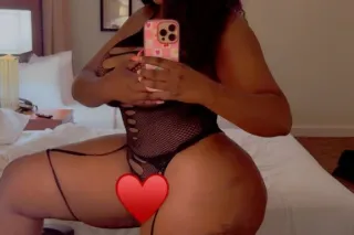 Thick ᥴꫝꪮᥴꪮꪶꪖꪻꫀ 🍫S 𝚘 u 𝚕 S 𝚗 a... - Image 1