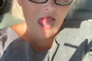I need my face fucked - Image 8