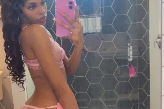 Avaliable😘cum have a good time Daddy😍Slim Thick 😩Brown Skin Princess. - Image 5