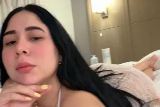 hola mi amor yo sere tu latina favorita con un culoo rico y grande🍑 ven a provar mi rica panocha apretadita🫦 - Image 2