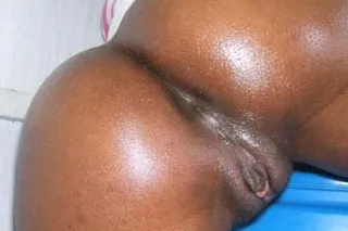 Your special treat * Sexy Creole Ebony wanting hot and ready cum buckets 💦 - Image 2