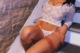 VERY FEMININE ... VERY SLUTTYYY 😈💦💦 - Image 3