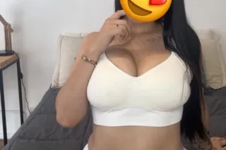 I'm a horny bitch who wants to meet you and I'm available to satisfy you like no one has done - Image 1