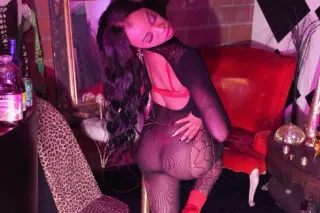Petite Pound Cakes 😍🍑🤤 - Image 5