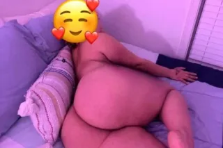 soy una hernosa venezolana lis... - Image 2