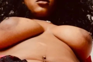 outcalls available tonight !! lets link daddy 💋💦😜💕❣ - Image 3