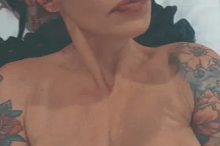 WHO WANTS TO FUCK IN THE RAIN❤ HMU!!!❤️💋If you’ve been needing a sweet escape with a wild little twist, this is your sign.❤IVE GOT SOMETHING SWEET JUST FOR YOU!!!💕 Cum See Miss Bee!!!♥ - Image 8