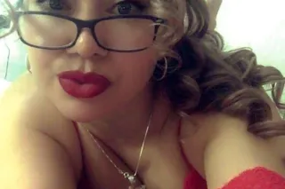 latina - Image 8