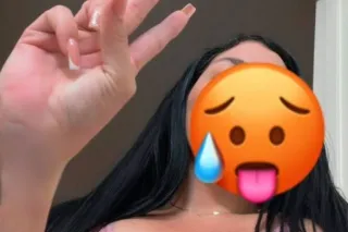 New Latina in the love area 👅 ... - Image 2