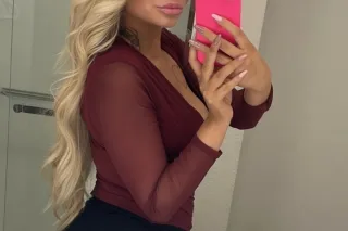 You know you want to...💋 - 25 - Image 1