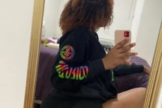 COME HAVE FUN WITH ME DADDY 😏🩷... - Image 1
