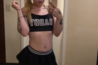 Your favorite all natural, hilarious, unforgettable angel is back around :) - Image 1