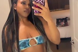 Cum see me sweet juicy ebony Pussy 💦 - Image 3