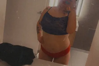 Sexy Squirting Female🥵💋 - Image 6