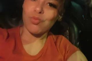 same white girl you have a fan... - Image 1
