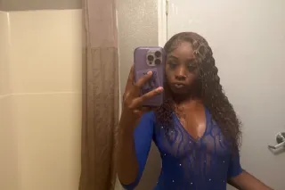 LETS HAVE FUN💕🎂🥳SEXY PETITE FANTASY GIRL🍫💕 CUM PLAY WITH ME💦💕OUTCALLS ONLY💫OVERNIGHT SPECIALS🥰🥰🥰 - Image 1