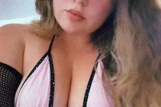 ✨OUTCALLS ONLY ✨ Portugese Princess👑 ONLY 5 FEET TALL 😍 SWEET🍭, THICK🍑 & WET💦🫦Outcall Available ☎ READY NOW‼ - Image 4