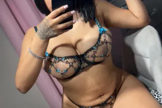 Upscale Curvy & Petite Latina ... - Image 2