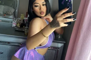 Upscale Curvy & Petite Latina ... - Image 3