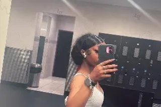 skinny bitch w ass ONLY INCALLS - Image 7