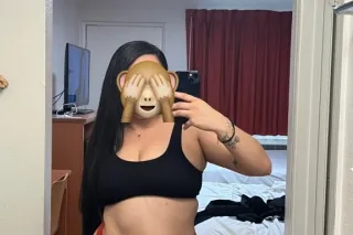 susan ready to tease & please😻... - Image 1