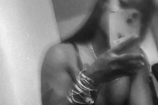 Sexy Darkskin Wet Puzzy🍍😉 - Image 3