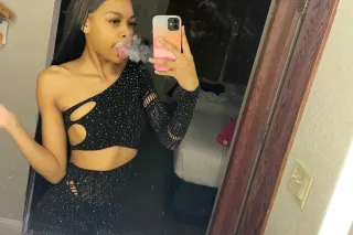 Hey there daddy im ready for s... - Image 1