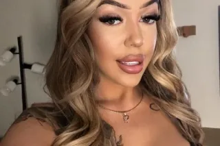 HUGE TITTIE NAUGHTY GIRL ON TH... - Image 2