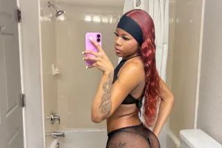 pretty petite w a phatt ah ! 🫣 ( two girls available ) - Image 8