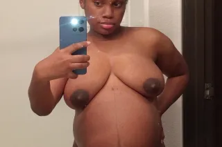 OUTCALL ONLY. OLDER MEN ONLY. hmu - Image 1