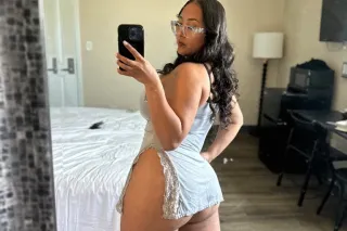 BIG TITTY BUSTY LATINA BIG BOOTY LATINA HHR SPECIAL - Image 2