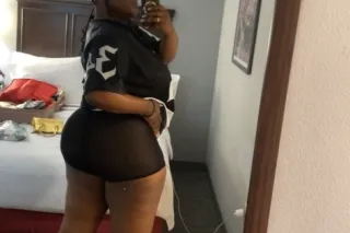 HOTTEST, THICKEST & JUICIEST NEAR YOU 🥂🏆 - Image 6
