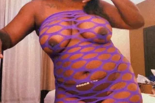 I throat dick deep with this long tongue while you beg me not to stop 😛💦 100% Real ✅. Soaked & Ready ⏰. Incalls/Outcalls. Ask about my 2 girl - Image 5