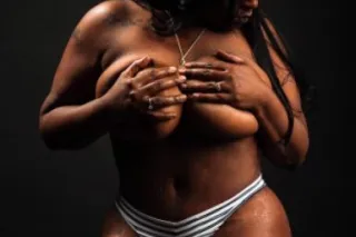 busty, babe - 36 - Image 1