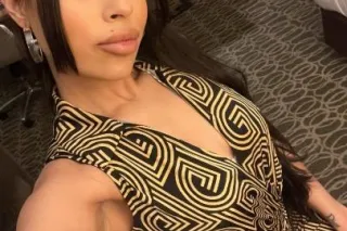 Exotic Petite Temptress - Image 5