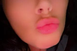 available until 8 in the Naperville lisle area 😘 Dasia 😘READ THE AD - Image 1