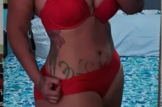 sexy Latina in Sterling va - Image 5