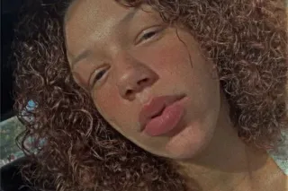 🤩🤩Spanish babe🤩🤩🤩Reading 😛😛😛 - Image 3