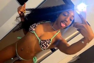 Your Fav Brownskin Caramel HoneyBun🍯😍🤩. - Image 3