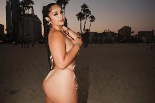 SEXY ISLAND BOMBSHELL😍 NEW IN TOWN HERE FOR A LIMITED TIME ONLY😘 - Image 4