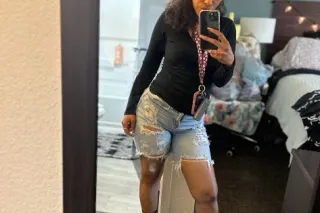 QV SPECIALS • get me while im HOT 🔥💦🤪🍑 - Image 5