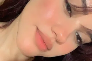 Latina / Colombiana - Image 4