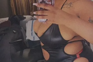 Brown Skinn Baddie Available NOW 📲 - Image 7