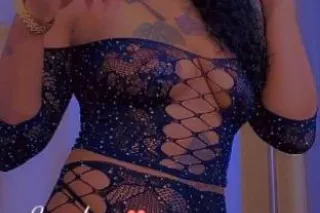 UP N READY 😜👅 my last few hours - Image 7