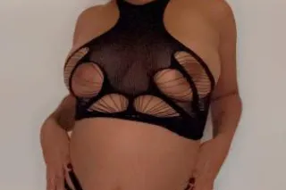 New In Town ! lets have fun wh... - Image 1